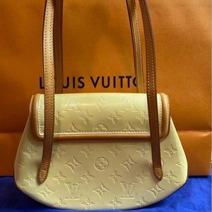 Louis Vuitton Biscayne Bay Pm Shoulder bag